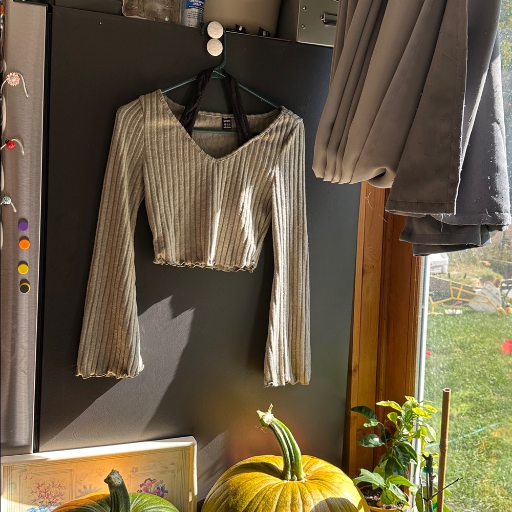 SHEIN Green Ribbed V-Neck Top